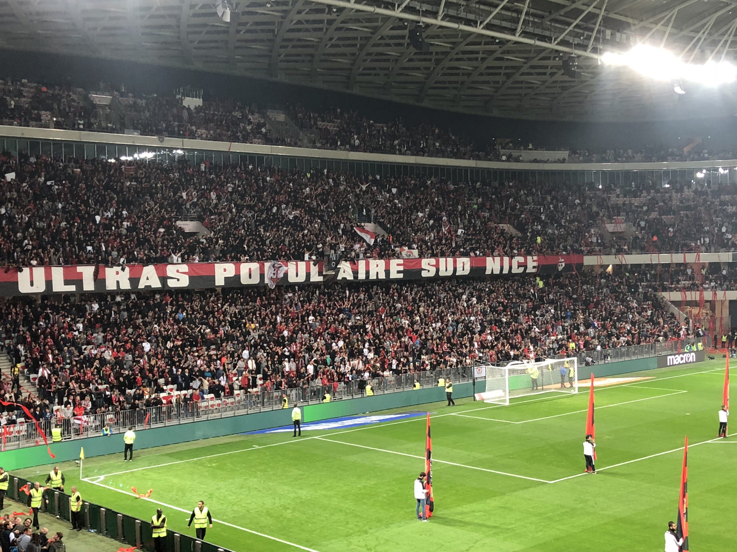 image du stade de foot de l'OGC Nice